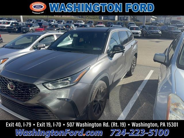 used 2023 Toyota Highlander car, priced at $38,188