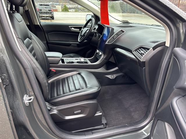 used 2024 Ford Edge car, priced at $29,000