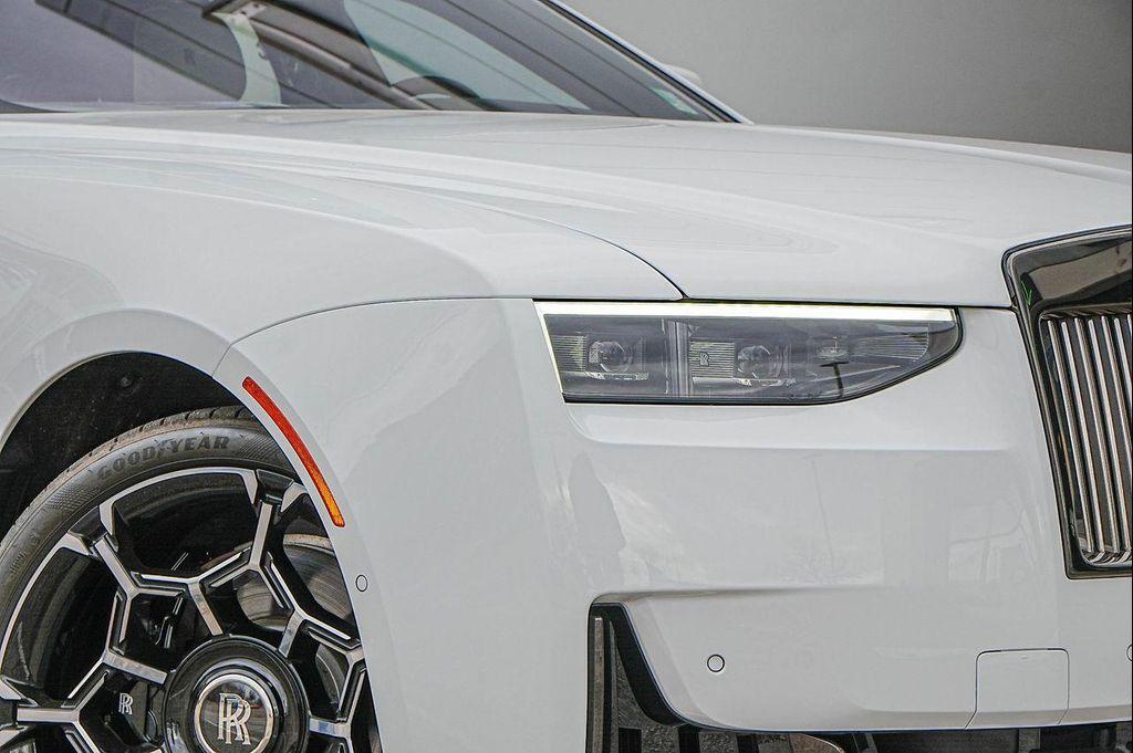 new 2025 Rolls-Royce Ghost car, priced at $520,600