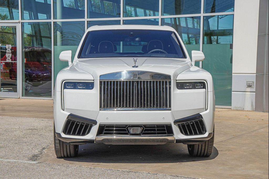 new 2026 Rolls-Royce Cullinan car, priced at $548,050