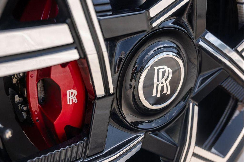 used 2025 Rolls-Royce Cullinan car, priced at $479,991