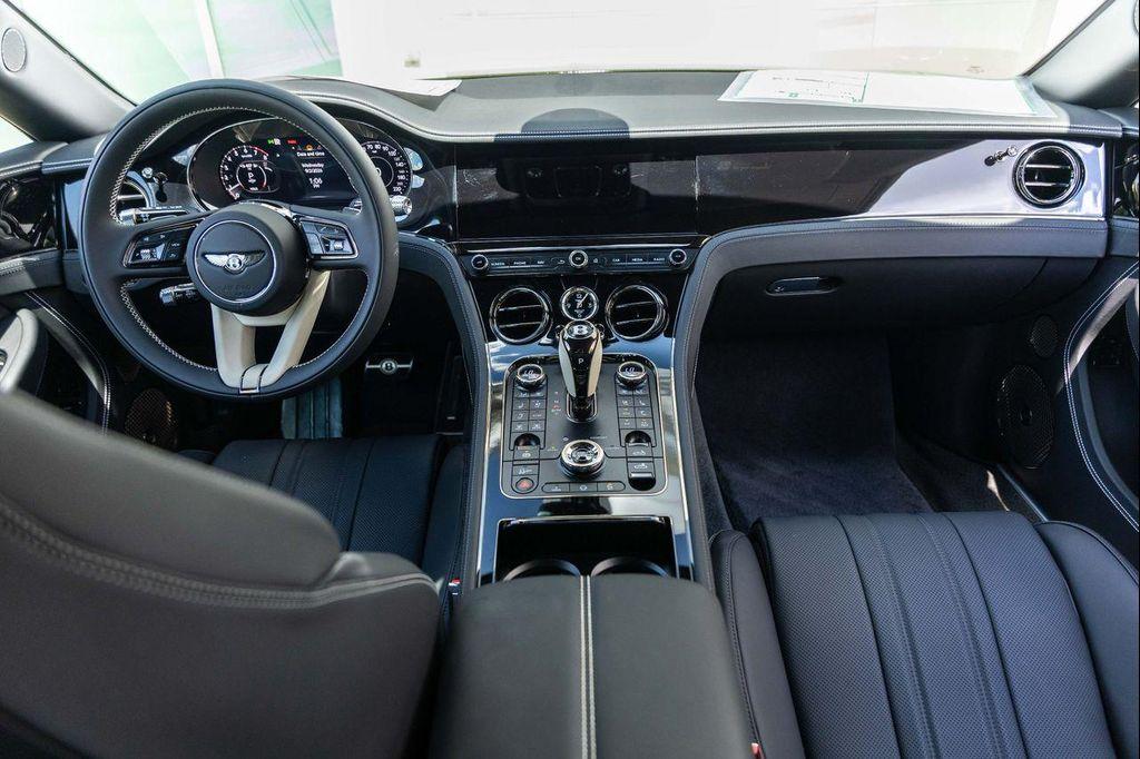 Bentley Continental GT view 47
