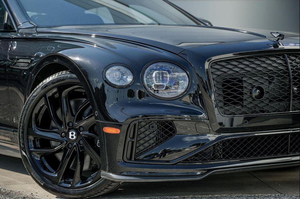 new 2025 Bentley Flying Spur car, priced at $368,155