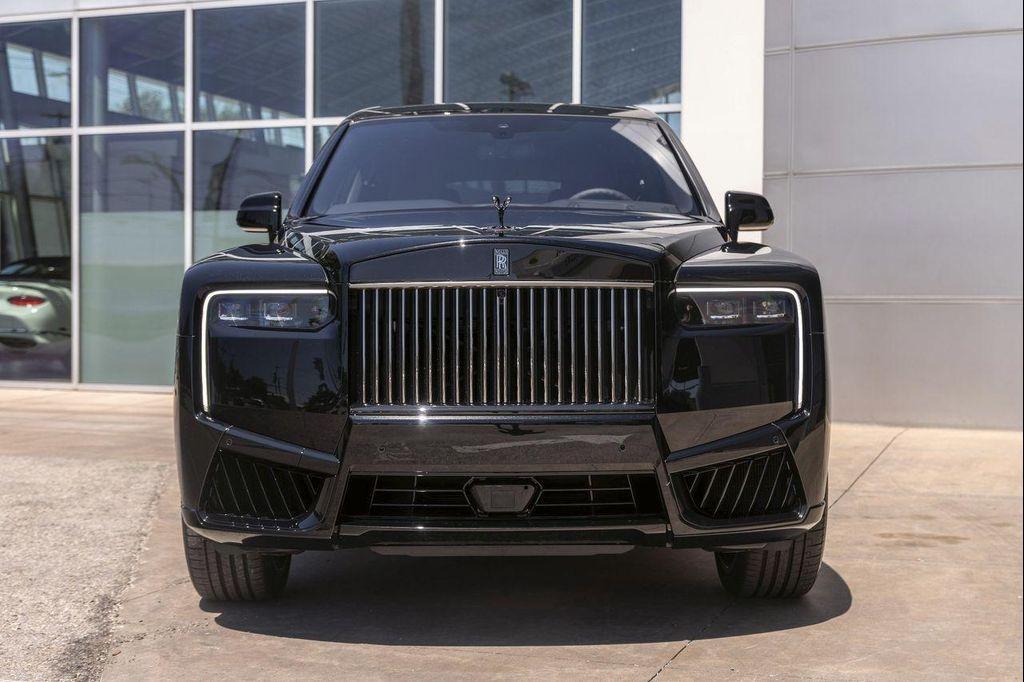 new 2026 Rolls-Royce Cullinan car, priced at $551,550