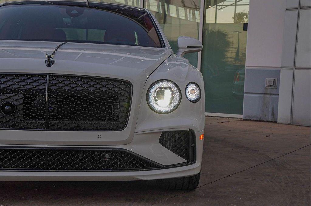 new 2026 Bentley Flying Spur car, priced at $327,115