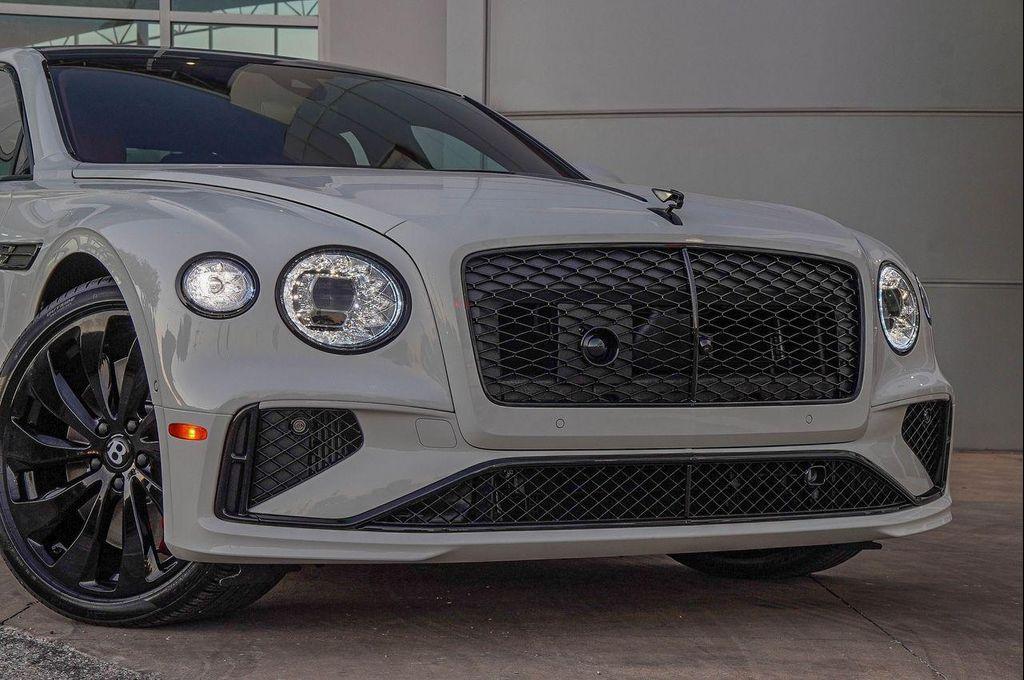 new 2026 Bentley Flying Spur car, priced at $327,115