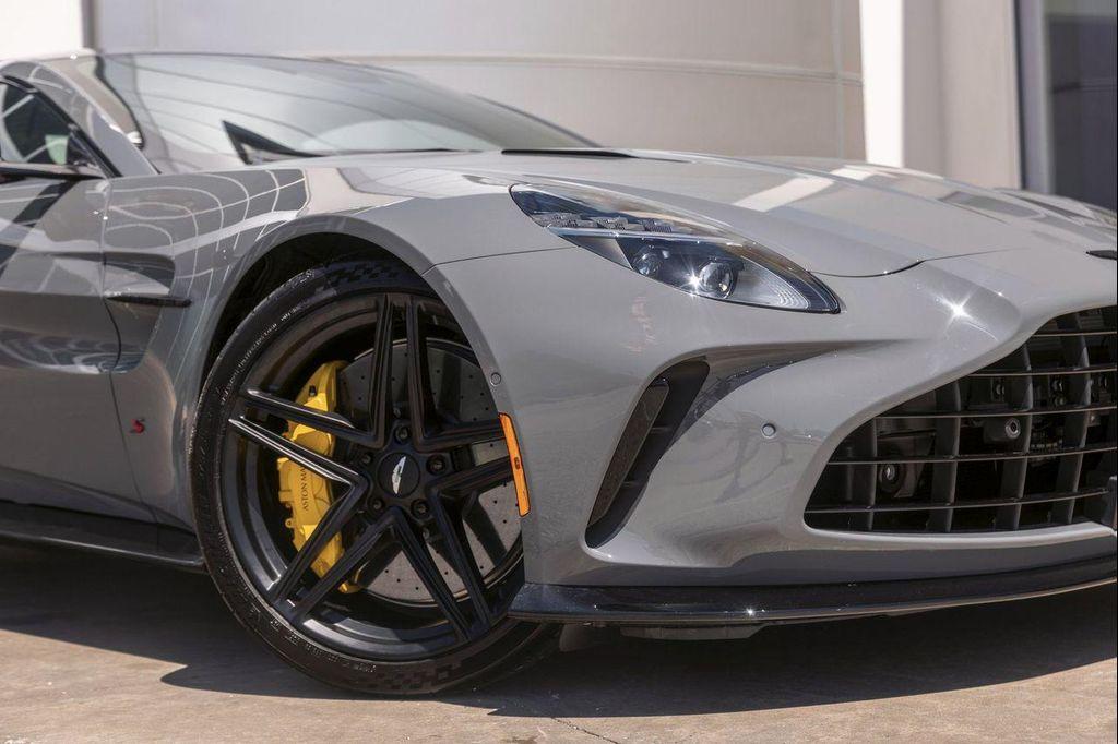 new 2026 Aston Martin Vantage car