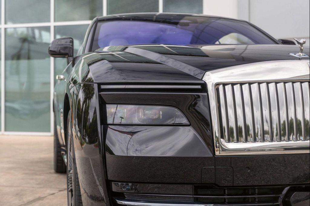 new 2026 Rolls-Royce Spectre car, priced at $440,250