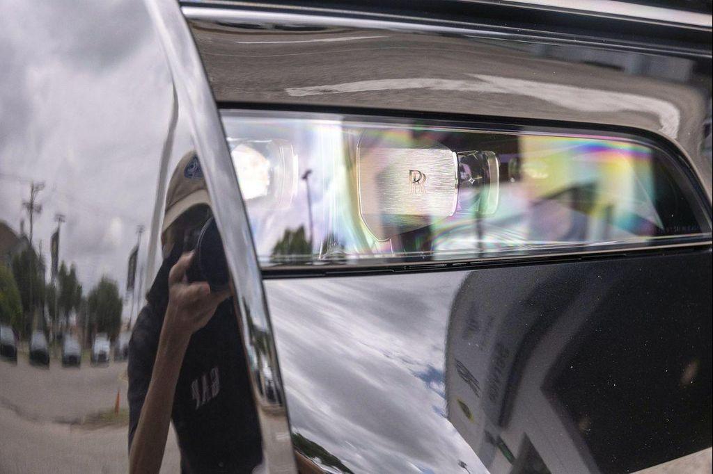 new 2026 Rolls-Royce Spectre car, priced at $440,250