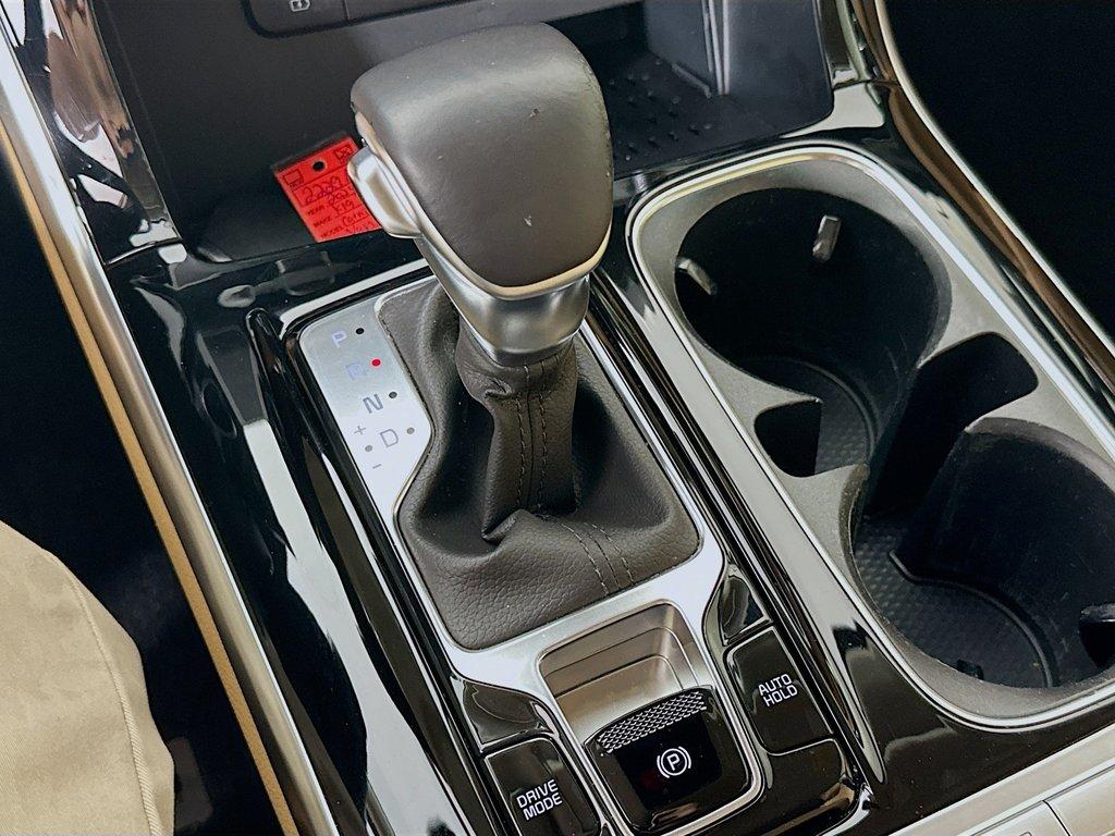 used 2024 Kia Carnival car, priced at $31,361
