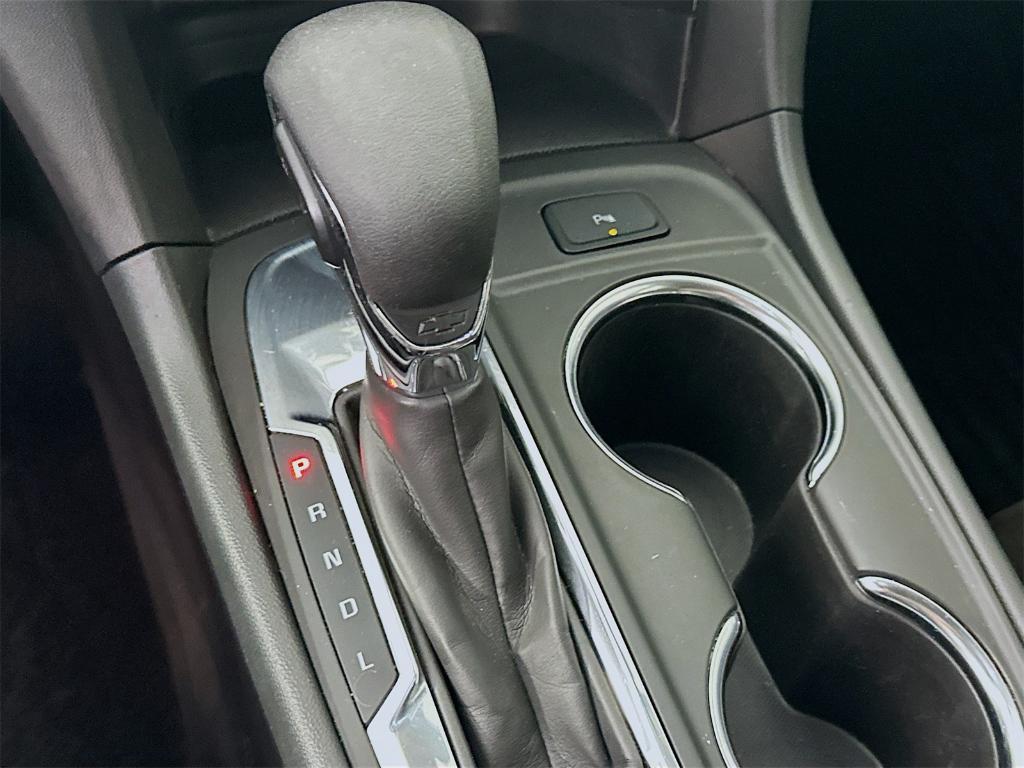 used 2023 Chevrolet Equinox car, priced at $19,888