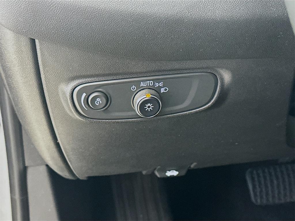 used 2023 Chevrolet Equinox car, priced at $19,888