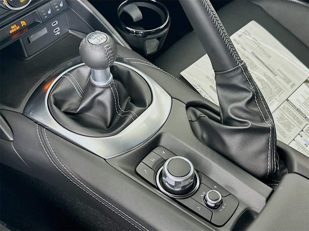 new 2025 Mazda MX-5 Miata RF car, priced at $38,725