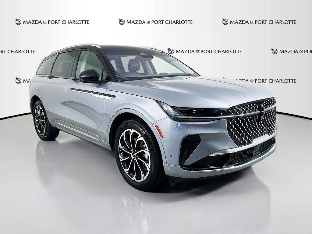 used 2024 Lincoln Nautilus car, priced at $39,288