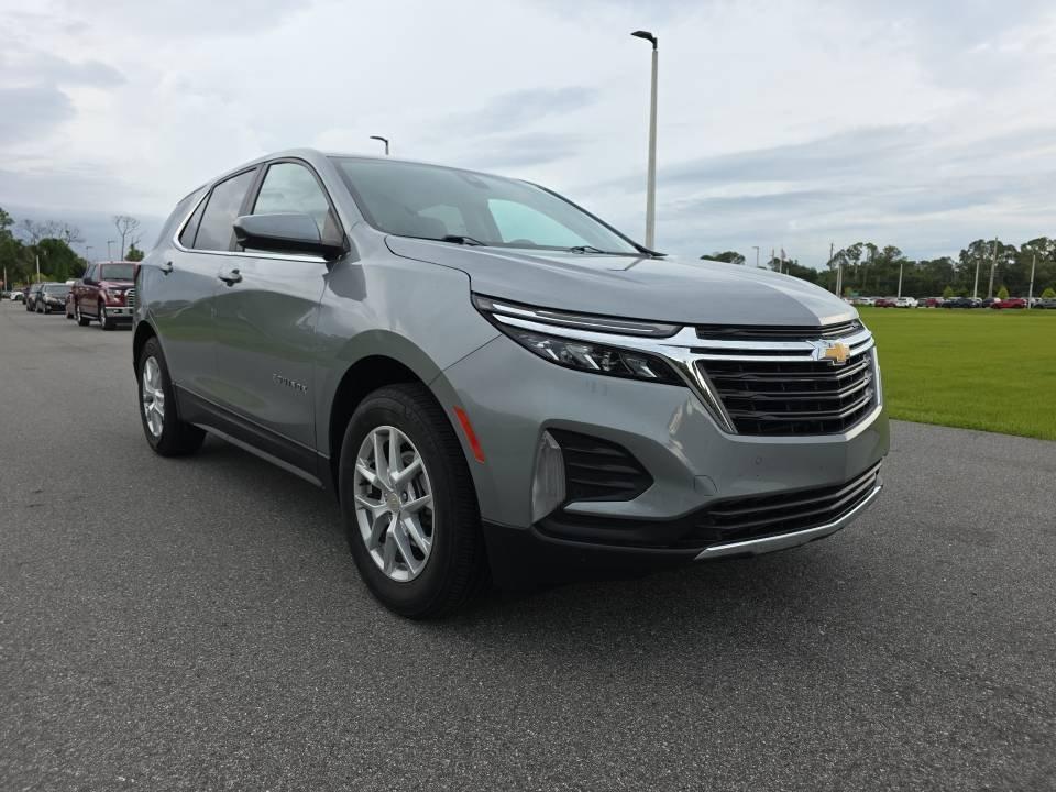 used 2024 Chevrolet Equinox car, priced at $25,610