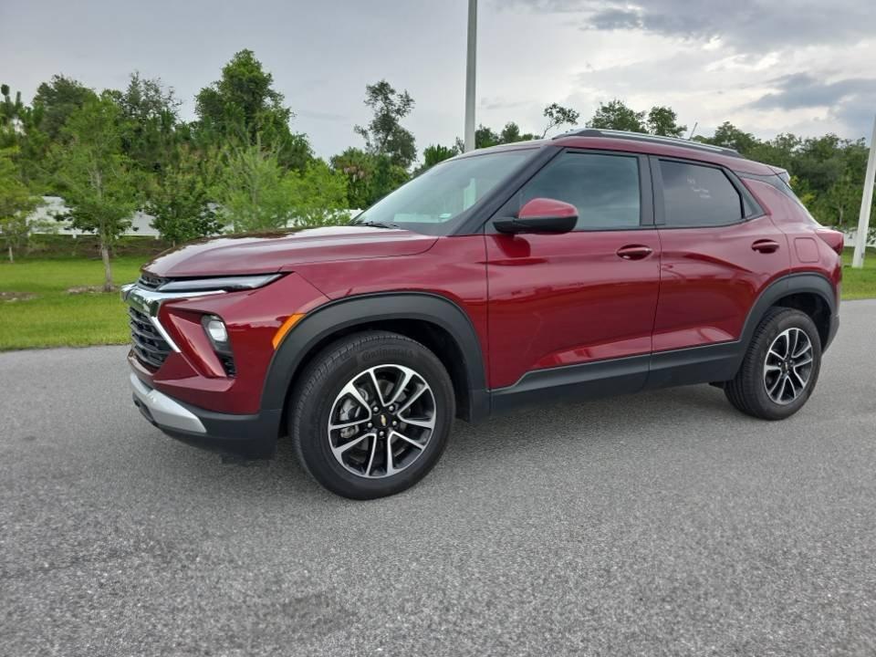 used 2025 Chevrolet TrailBlazer car, priced at $22,192