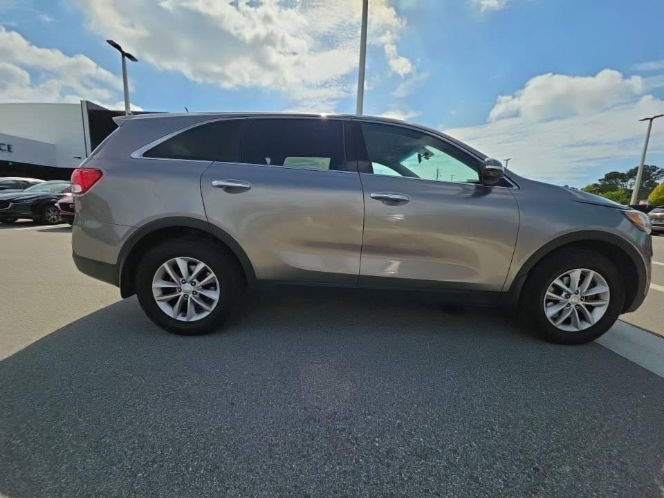 used 2016 Kia Sorento car, priced at $11,200