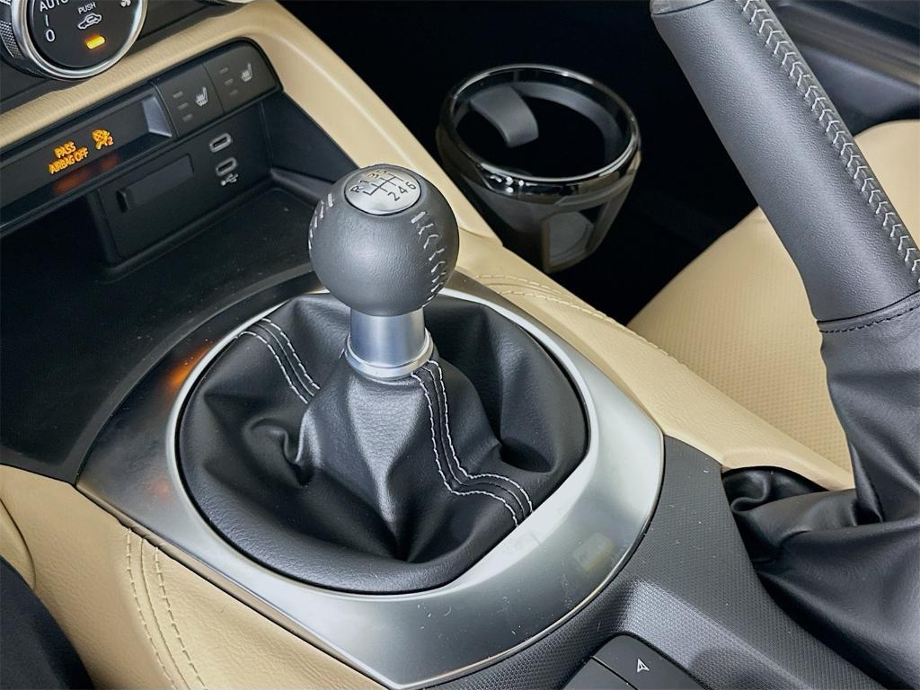 new 2025 Mazda MX-5 Miata RF car, priced at $39,009