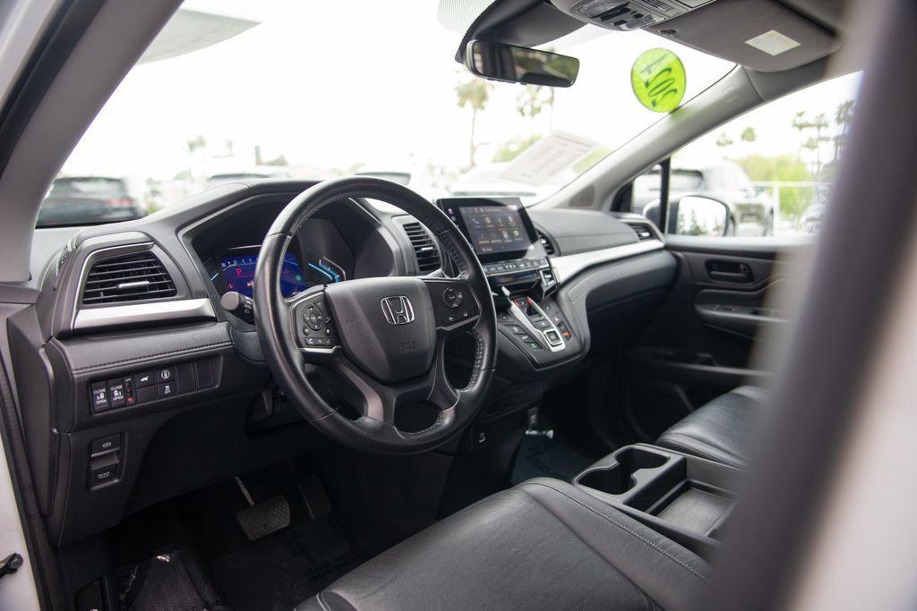 used 2024 Honda Odyssey car, priced at $34,288