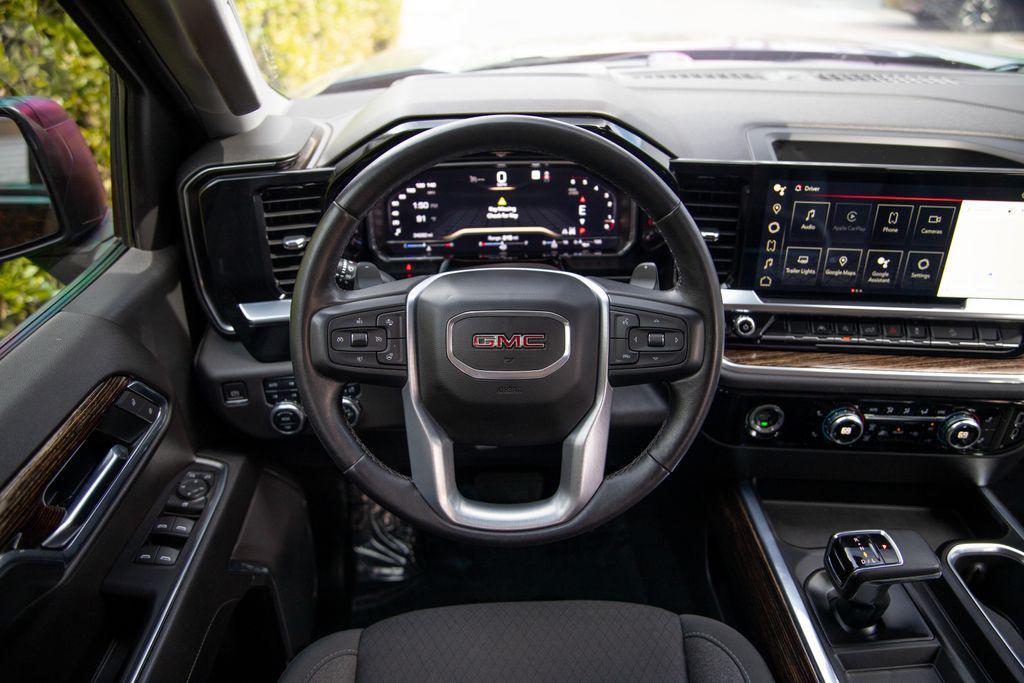 used 2022 GMC Sierra 1500 car, priced at $43,782