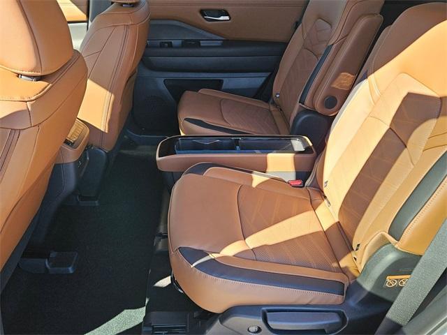 new 2025 Nissan Pathfinder car, priced at $45,639