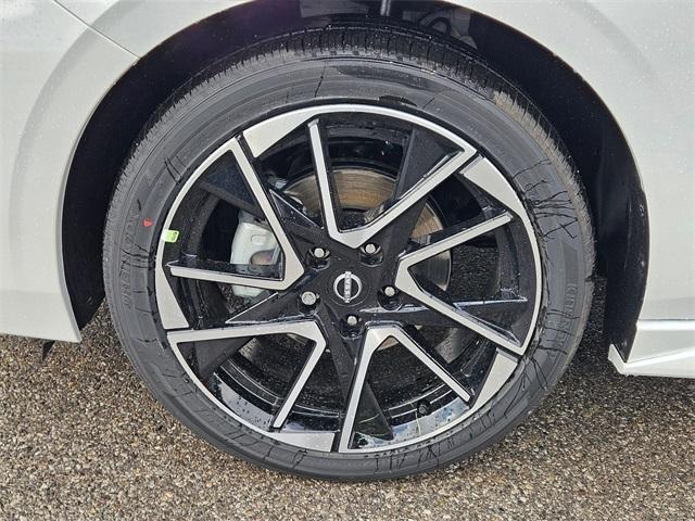 new 2025 Nissan Sentra car, priced at $21,918