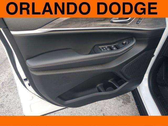 new 2025 Jeep Grand Cherokee L car, priced at $42,041