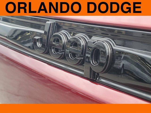 new 2025 Jeep Grand Cherokee car, priced at $49,161