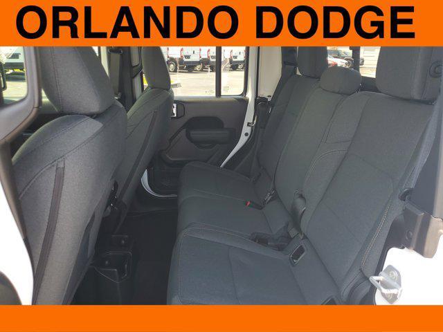 new 2025 Jeep Gladiator car, priced at $44,655