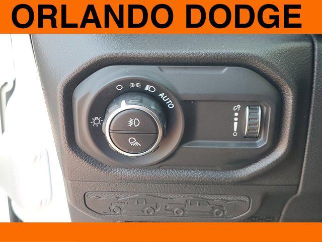 new 2025 Jeep Gladiator car, priced at $44,655