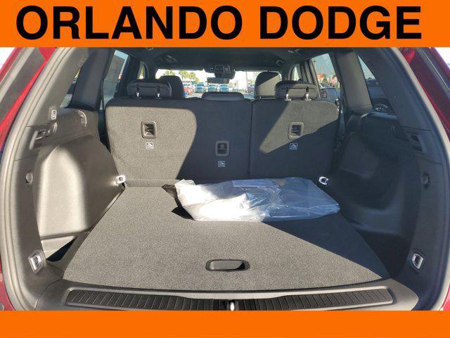 new 2025 Jeep Grand Cherokee car, priced at $38,704