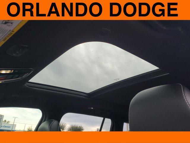 new 2025 Jeep Grand Cherokee car, priced at $46,304