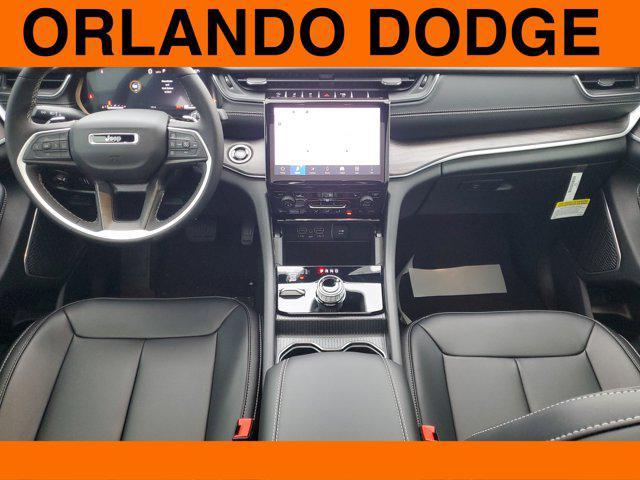 new 2025 Jeep Grand Cherokee car, priced at $46,304
