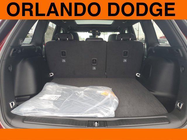 new 2025 Jeep Grand Cherokee car, priced at $46,304