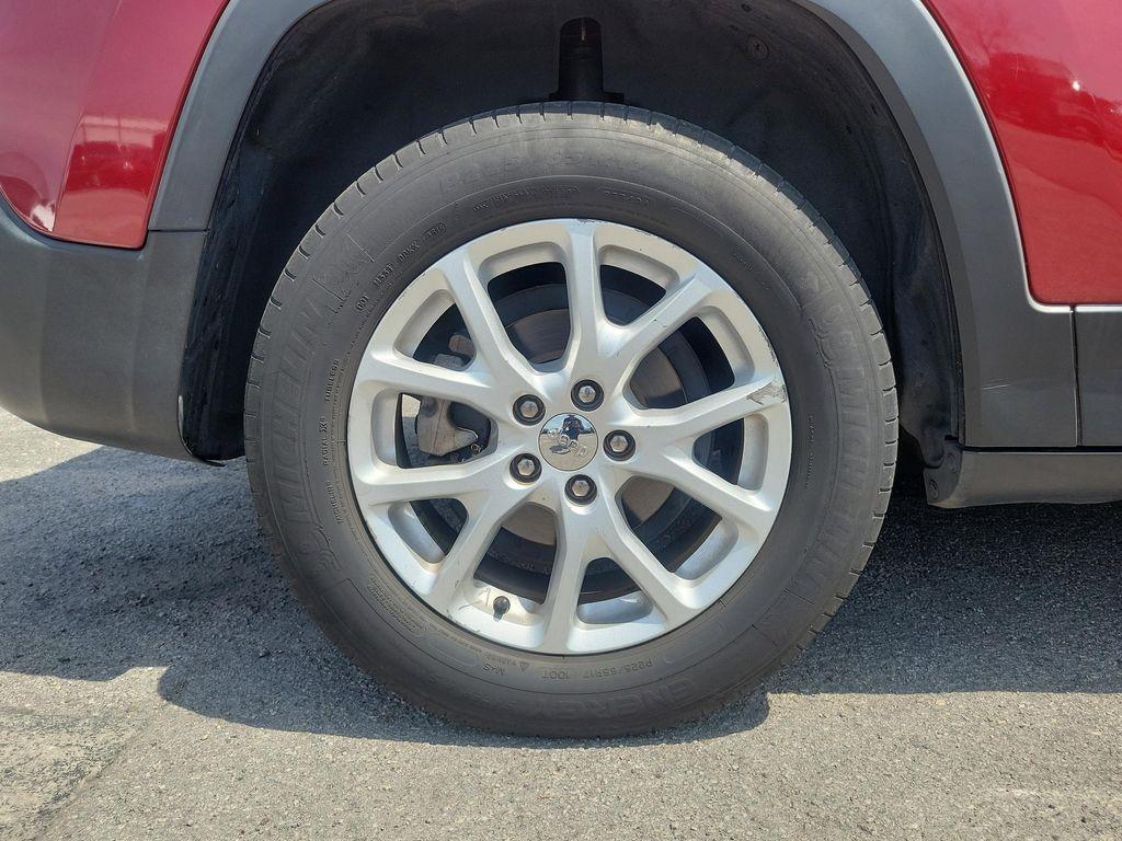 used 2015 Jeep Cherokee car
