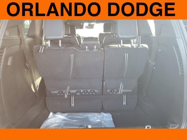 new 2026 Chrysler Pacifica car, priced at $40,009