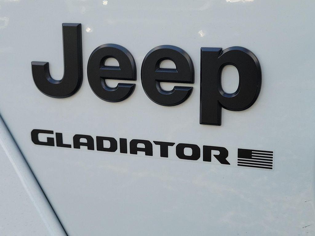 new 2026 Jeep Gladiator car, priced at $44,898