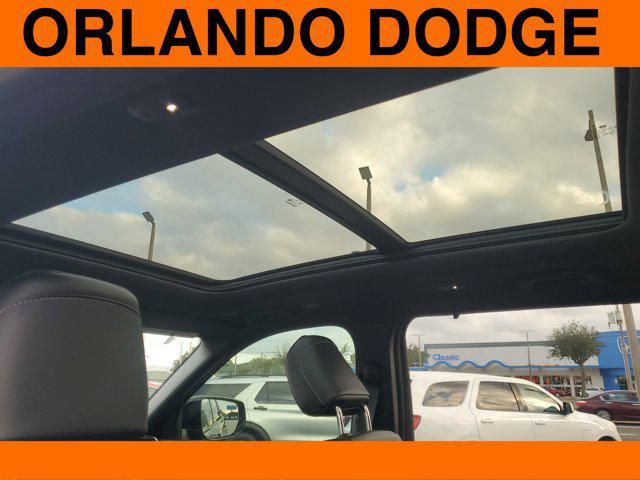 new 2025 Jeep Grand Cherokee L car, priced at $48,176