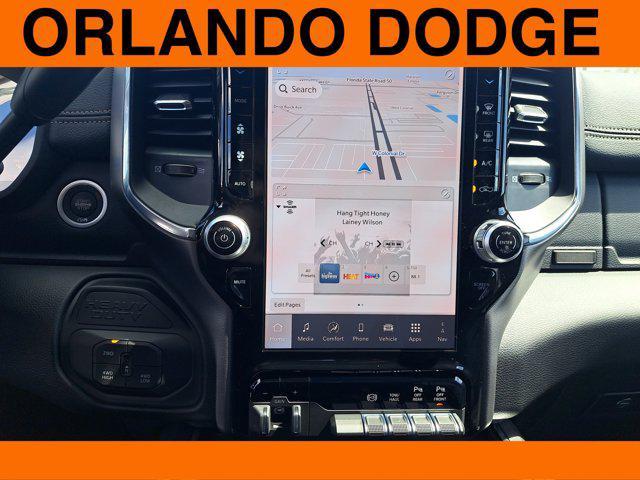 Diamond Black Crystal Pearlcoat 2026 RAM 3500 Laramie Crew Cab 4x4 6'4' Box