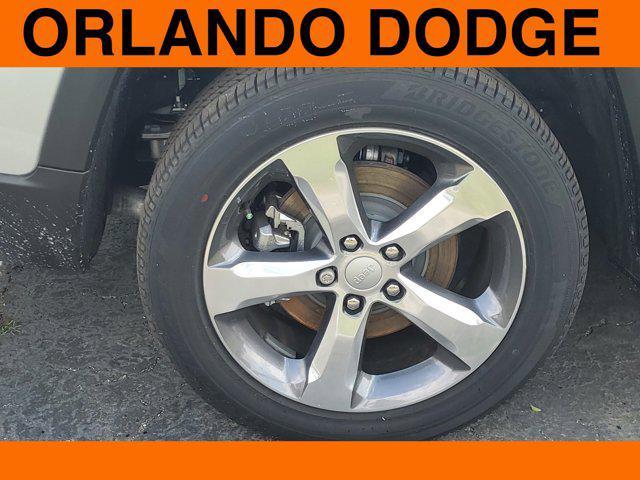 new 2024 Jeep Grand Cherokee L car, priced at $60,660