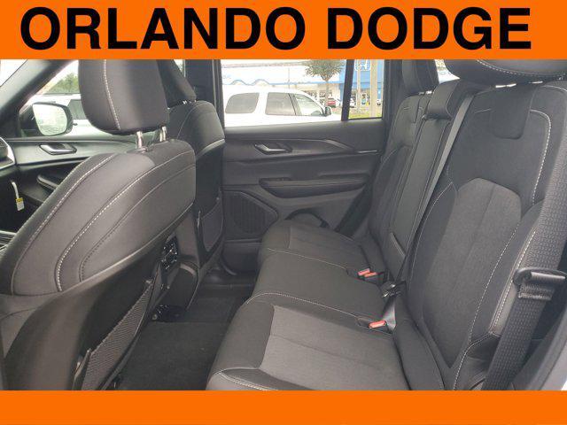 new 2025 Jeep Grand Cherokee car, priced at $35,173