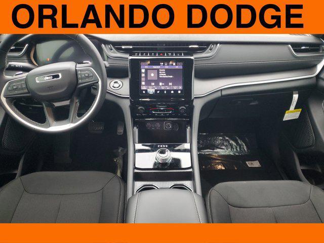 new 2025 Jeep Grand Cherokee car, priced at $35,173