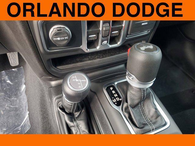 new 2025 Jeep Wrangler car