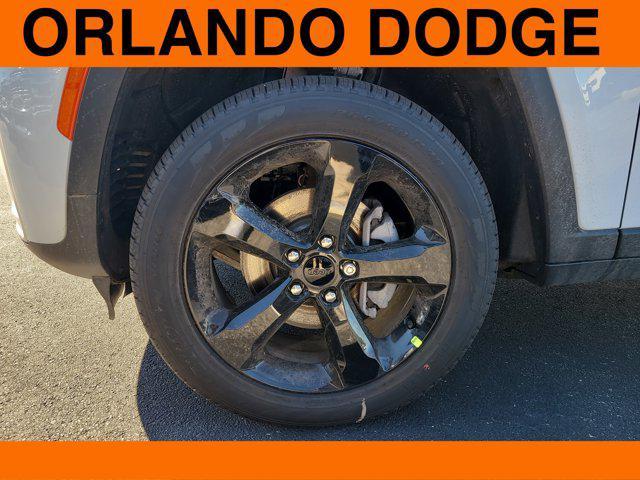 new 2026 Jeep Grand Cherokee car, priced at $43,375