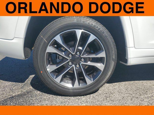 new 2025 Jeep Grand Cherokee car, priced at $57,173