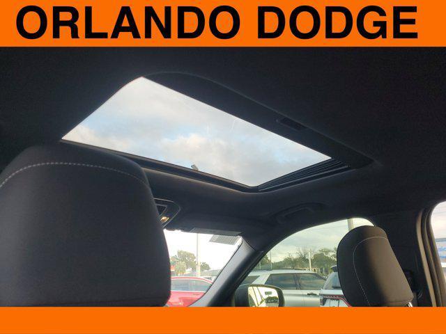 new 2025 Jeep Grand Cherokee L car, priced at $37,860