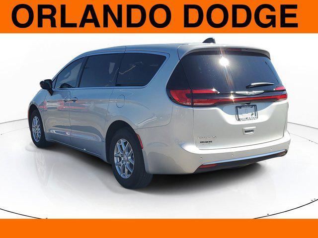 new 2026 Chrysler Pacifica car, priced at $39,977