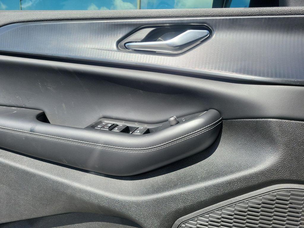 new 2026 Jeep Grand Cherokee L car, priced at $40,160