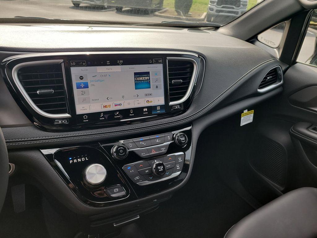 used 2026 Chrysler Pacifica car, priced at $43,184