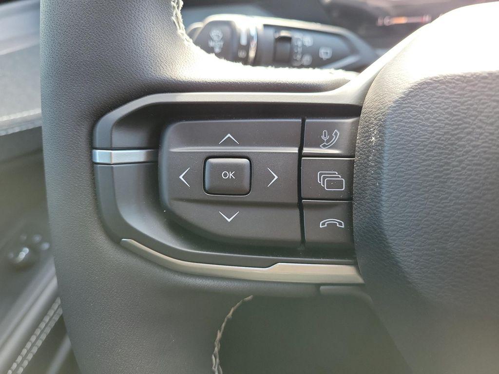 new 2026 Jeep Cherokee car, priced at $37,041